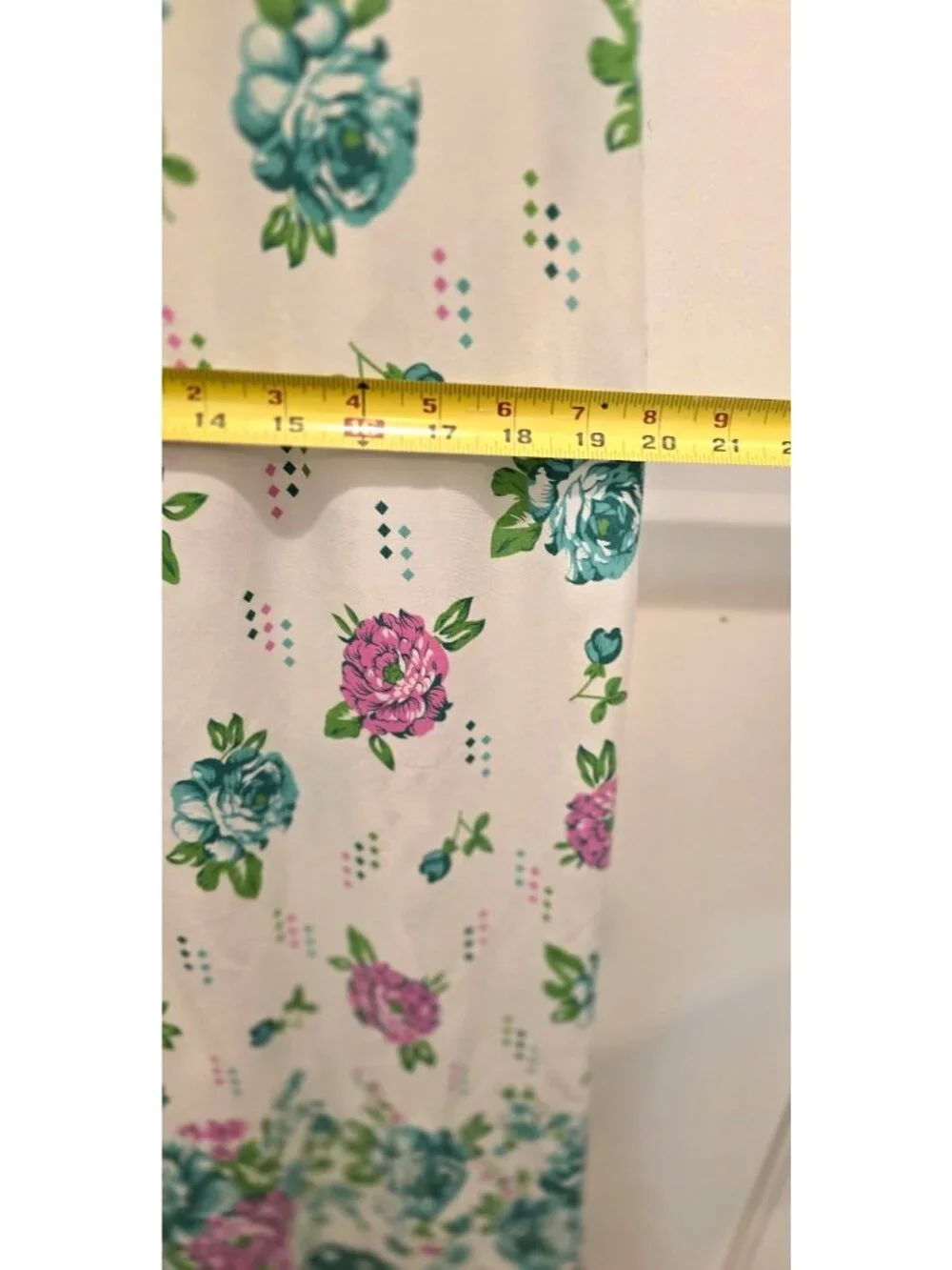Betsy TW Floral Nightgown White Pink & Blue Flowers Lace Trim Short Sleeves - Picture 6 of 6
